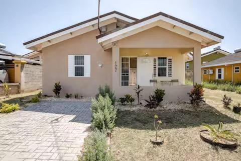 Vila Bellarose At Colbeck ,Gated With Pool, Stylishly Modern Old Harbour Exteriér fotografie